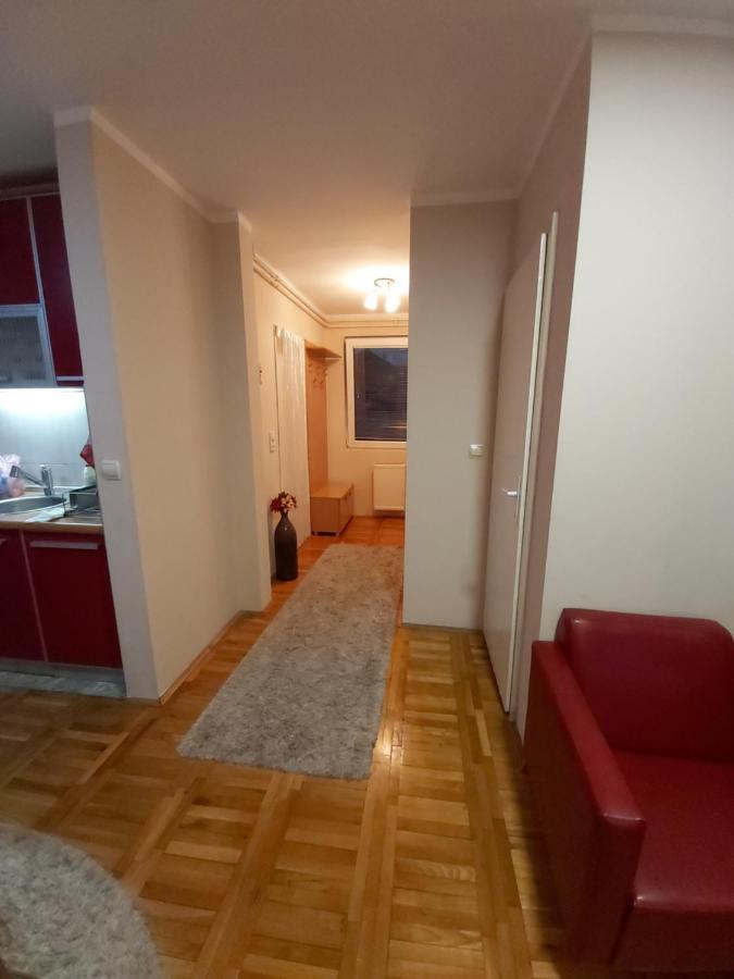 Apartamento Ino 99 Užice Exterior foto